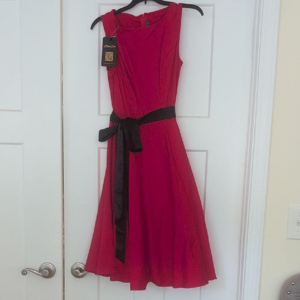 Elegant Red Midi Dress with Black Accent